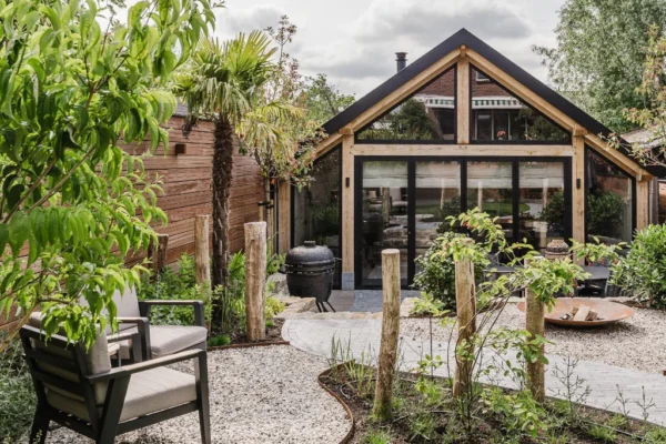 Beleeftuin met zithoek en terras
